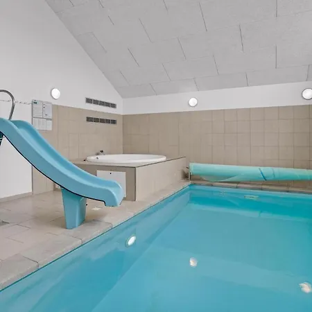 5 Bedroom Beautiful In Sydals Horuphav