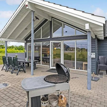 5 Bedroom Beautiful In Sydals *