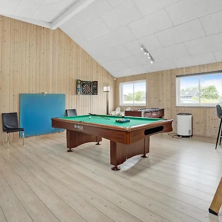 5 Bedroom Beautiful In Sydals 度假居